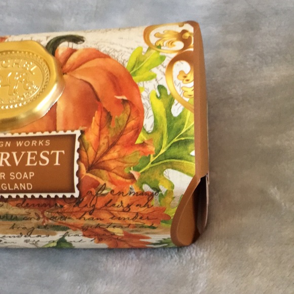 Fall Harvest Scented Shea Butter Designer Hand Soap Made in England NWT 8.7oz - Picture 4 of 14